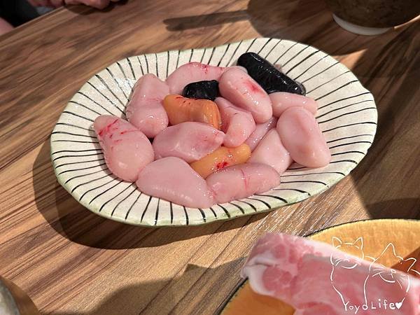 竹北美食推薦｜湯頭乳白濃郁胡椒香氣十足永福胡椒豬肚雞