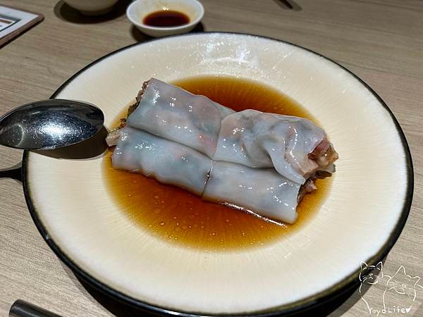 台北美食推薦｜內湖港式 裝潢純白舒適 餡料飽滿港式餐點 華漾 DIM SUM