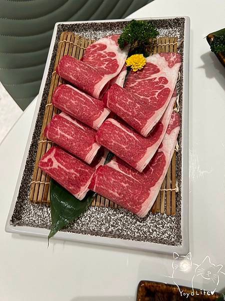 竹北美食推薦｜白色裝潢質感高級火鍋 暖肴火鍋