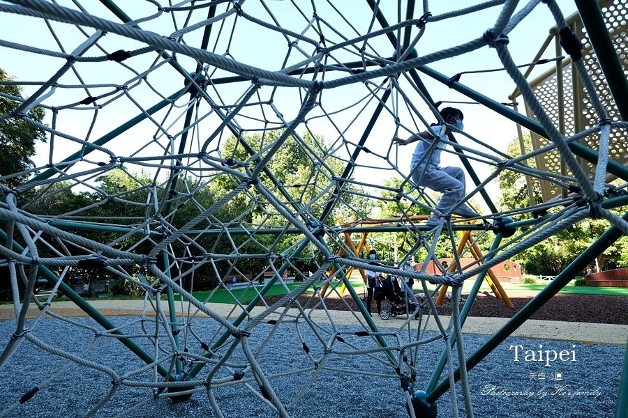 【天母特色公園】天母公園共融遊戲場9.JPG