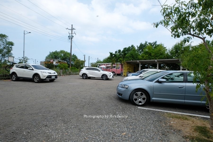 宜蘭親子民宿》工匠家小木屋民宿露營車4.JPG