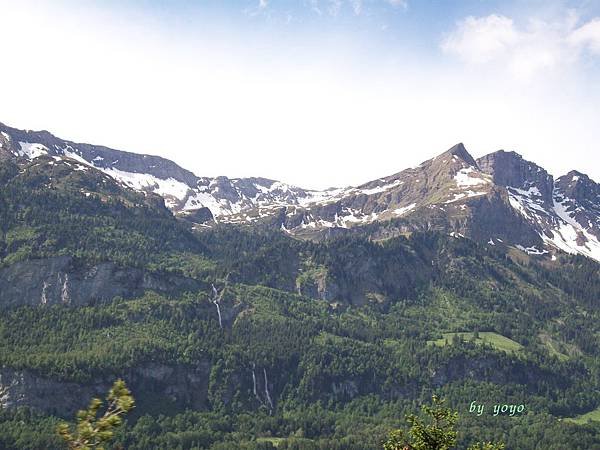 因特拉肯高山仍有雪景 323.jpg