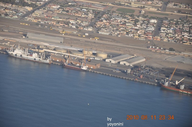 DSC_0228高空下海面大船.JPG
