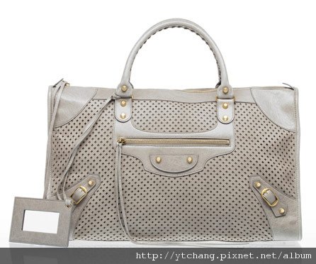 balenciaga-2011-spring-handbags-40.jpg