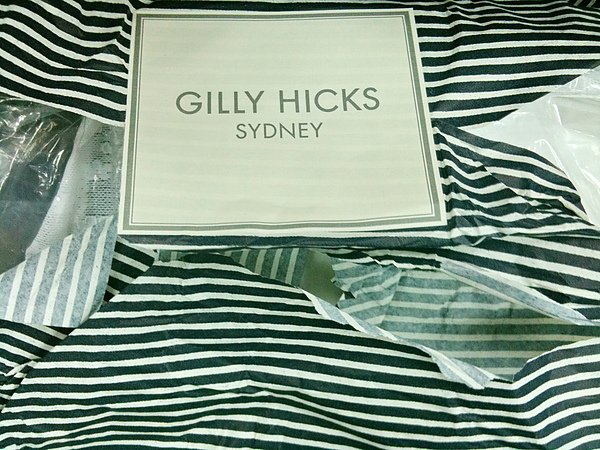 gilly hicks