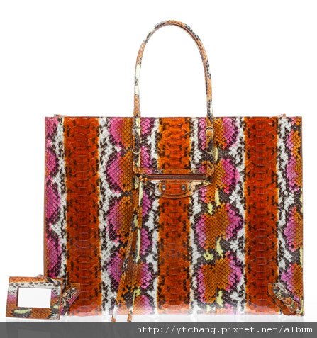 balenciaga-2011-spring-handbags-24.jpg