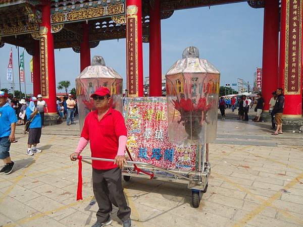 甲午年高雄市小港區中厝里翁家池府千歲往南鯤鯓代天府謁祖進香