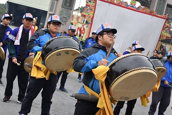 丁酉年高雄蚵仔寮延陵吳公館萬教帝君往台西崙豐萬安宮謁祖溯源三載圓香