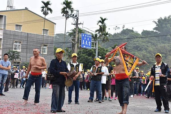 戊戌年高雄市大樹區興山里北極殿 北極玄天上帝 往嘉義竹崎沙坑真武宮會香