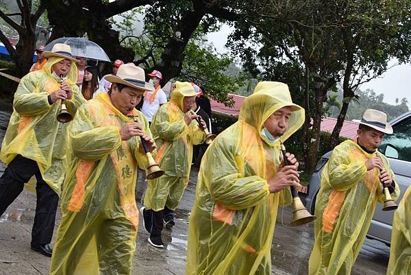庚子年東山聖炎會 往 西螺福興宮 半天岩紫雲寺 東山碧軒寺 謁祖三載圓香