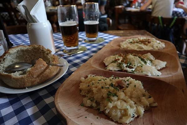 Bratislava 吃吃 1.slovak pub_190907_0009.jpg