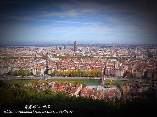 panorama lyon.JPG
