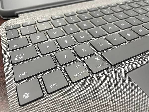【3C】Logitech羅技 Folio Touch鍵盤保護