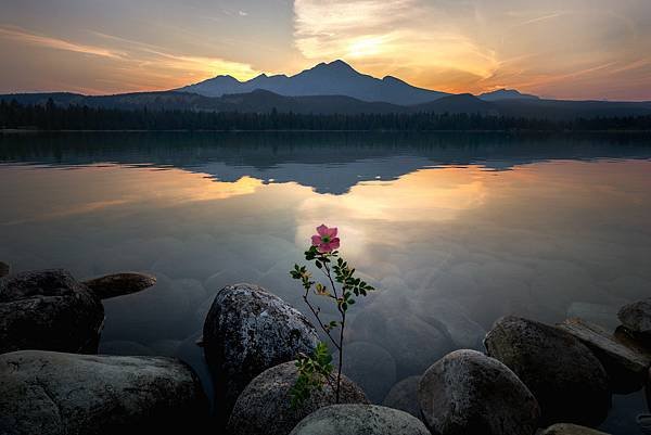 lake-edith-best-photography-locations-in-jasper-national-park.jpeg