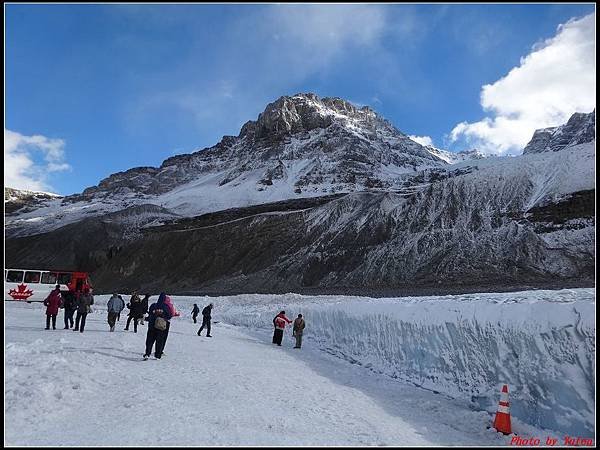 玩美加族-加拿大day3-6哥倫比亞大冰原‧冰原雪車0106.jpg