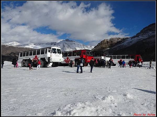 玩美加族-加拿大day3-6哥倫比亞大冰原‧冰原雪車0109.jpg