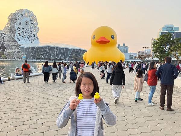2024. 2 Rubber Duck back to Ka