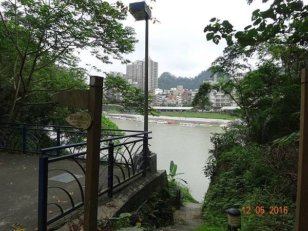 《新北市新店》和美山步道(北側入口)~新店溪左岸3度探訪(更