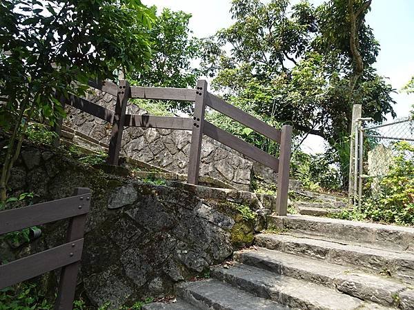 《台北市》幽靜的虎山溪步道~虎山環狀步道2， 半日漫慢遊(更