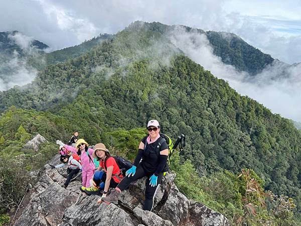 LINE_ALBUM_鳶嘴山-仁芬_221103_42.jpg