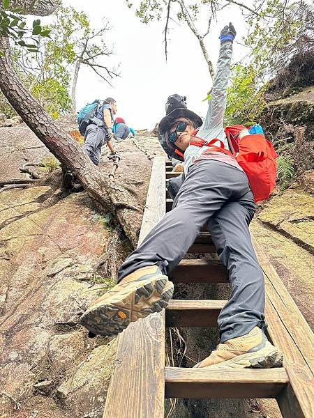 LINE_ALBUM_鳶嘴山～香手機_221115_2_0.jpg