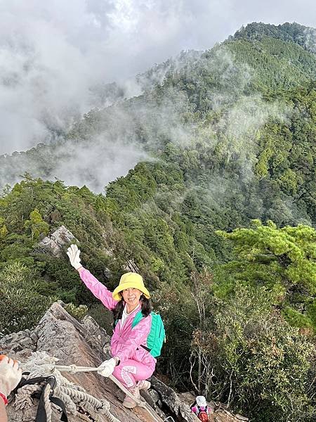 LINE_ALBUM_鳶嘴山～香手機_221115_7_0.jpg