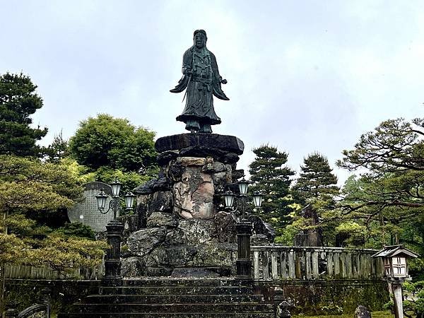 《日本》北陸2~兼六園、合掌村、犬山城、三光稻荷神社