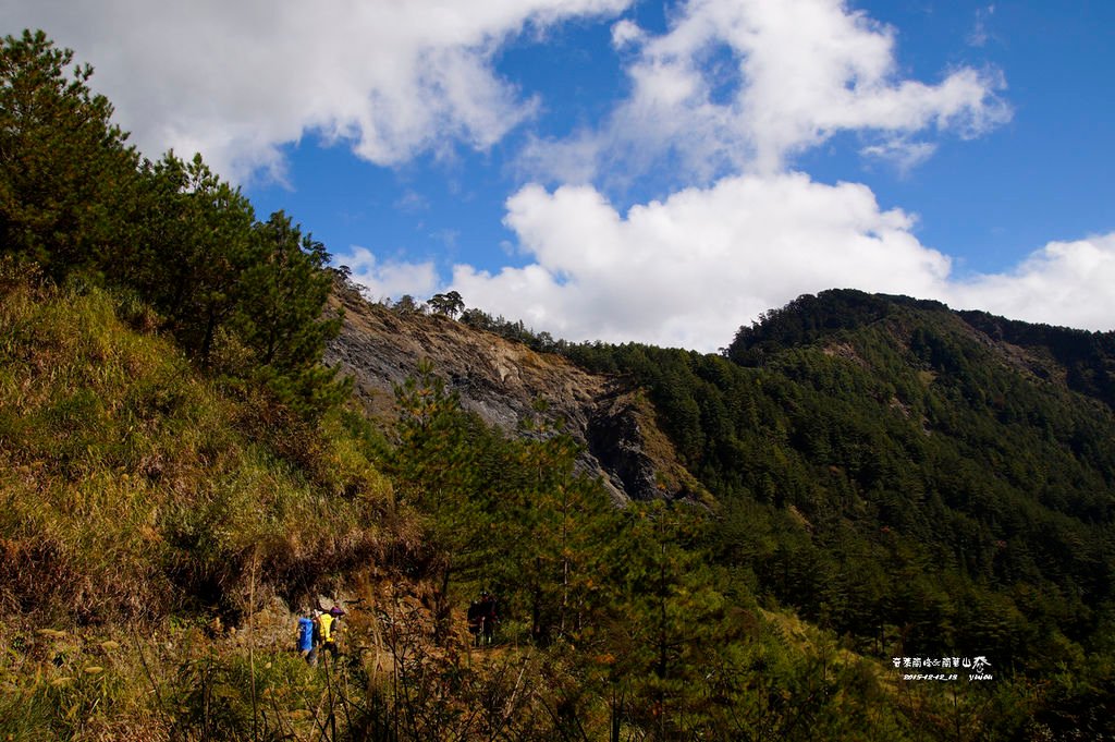 040奇萊南峰南華山.jpg