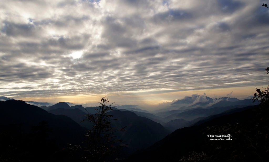 107奇萊南峰南華山.jpg