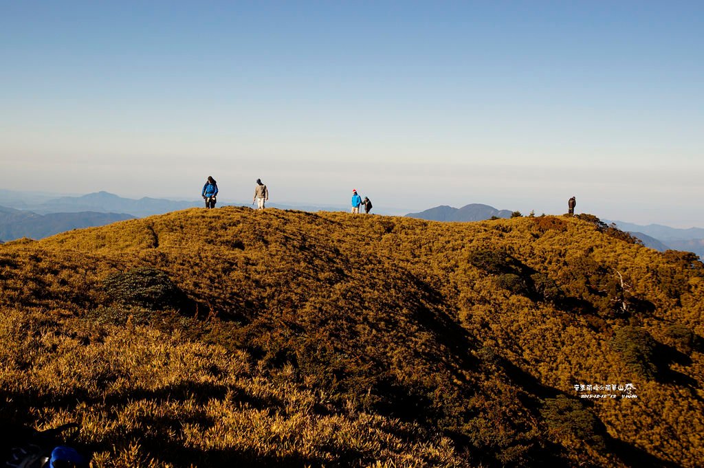 171奇萊南峰南華山.jpg