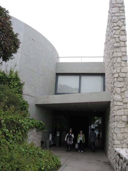 Benesse House美術館