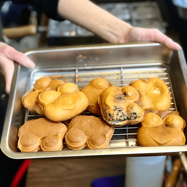 【新北板橋美食】真香雞蛋糕｜神奇桂冠芝麻湯圓 、黑糖QQ、O