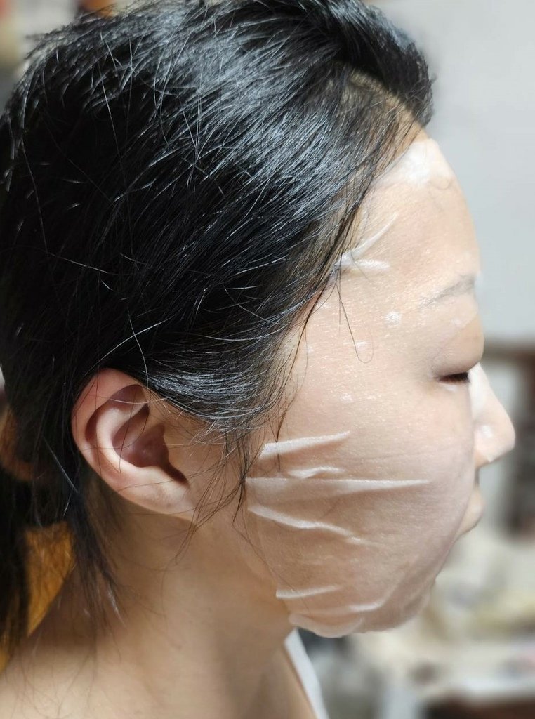 面膜。肌水堂香檳面膜。改善暗沉美白緊緻看的見