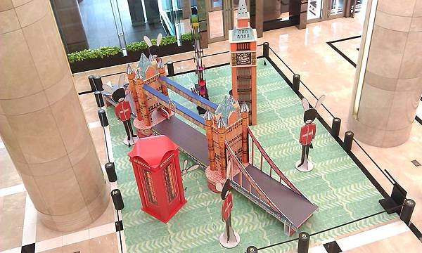 新光三越新天地展示藝術