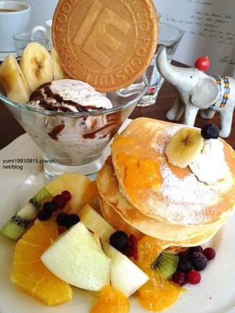 Deer Cafe 044