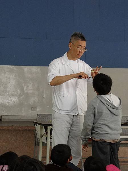 20140408錢幣不見了 (3)