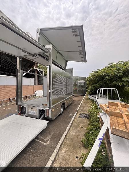 昇降鷗羿-行動販賣車_4.jpg