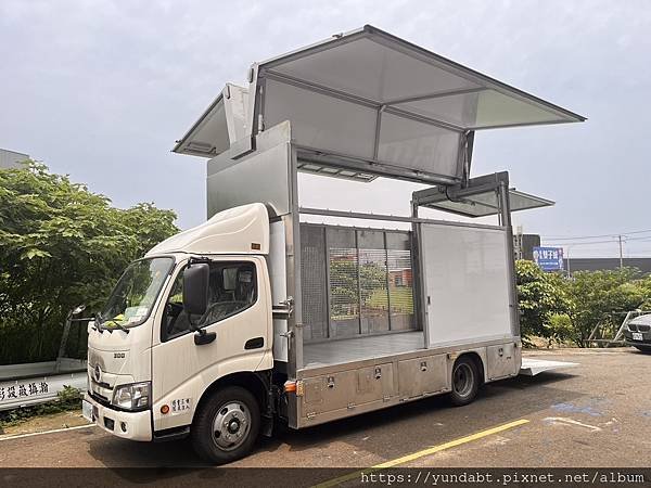 昇降鷗羿-行動販賣車_2.jpg