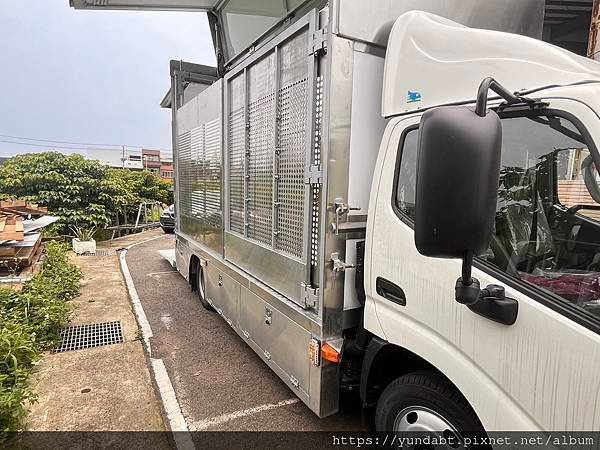 昇降鷗羿-行動販賣車_5.jpg