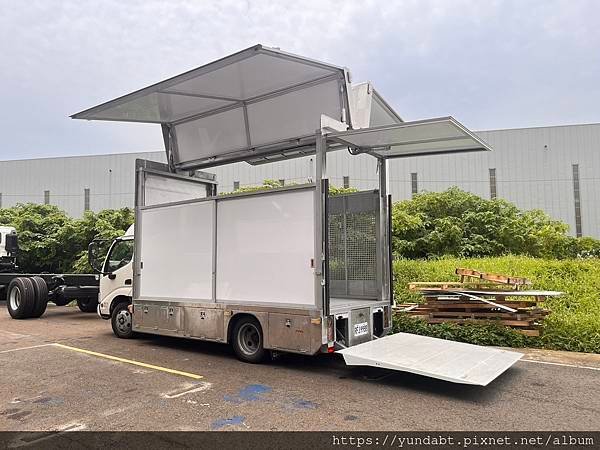昇降鷗羿-行動販賣車_1.jpg