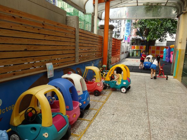 DSC01875-1.jpg