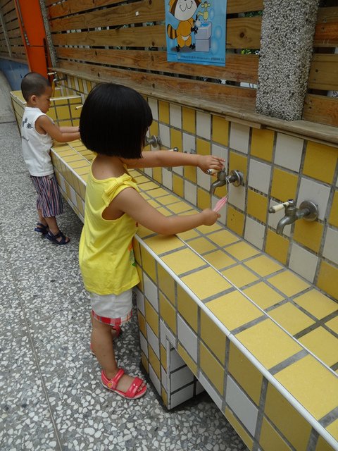 DSC01895-1.jpg