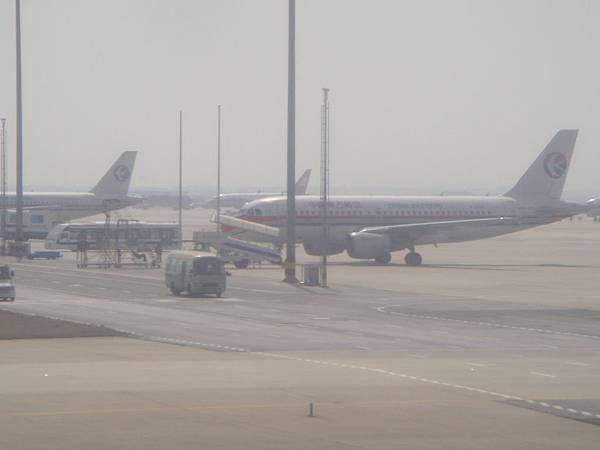 到上海浦東國際機場了