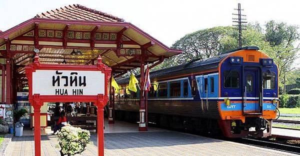 thetrippacker_prachuap_khirikhan_hua_hin_railway_station_phanthit_006_c