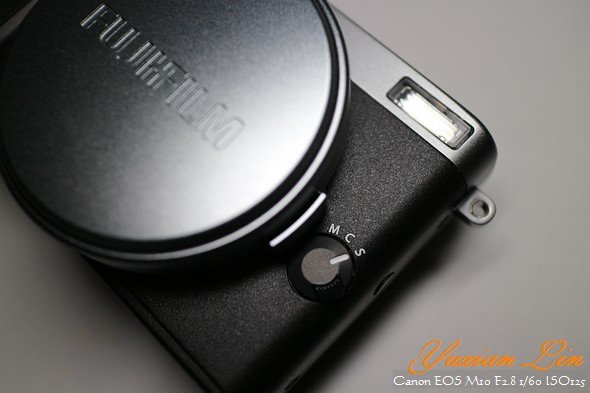 [評測] FUJIFILM 富士 X70 翻轉觸控高質街拍機