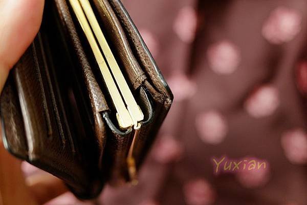 LV N61674 棋盤格紋扣式零錢中夾 _損壞修復筆記