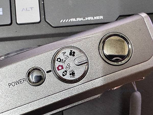 Fujifilm F31FD CCD 相機 開箱｜富士CCD