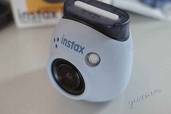 FUJIFILM instax Pal 掌上型迷你相機 | 