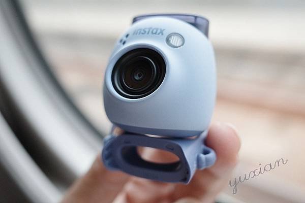 FUJIFILM instax Pal 掌上型迷你相機 | 