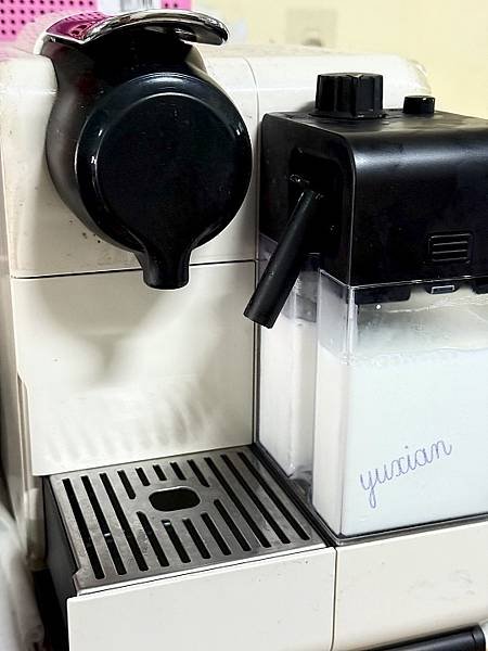 用2014購買的Nespresso Lattissima T